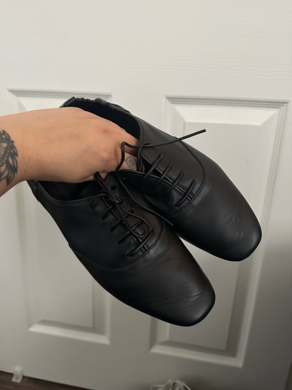 Reformation Marie Lace-up Oxford Loafer - Picture 3 of 5